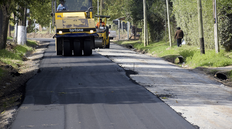 20190503 brown3 Obras históricas de asfalto en Glew