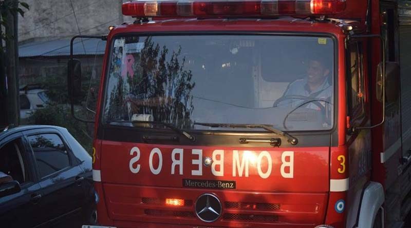 20171228 brown4 Los bomberos sofocan incendios en R. Calzada y Burzaco
