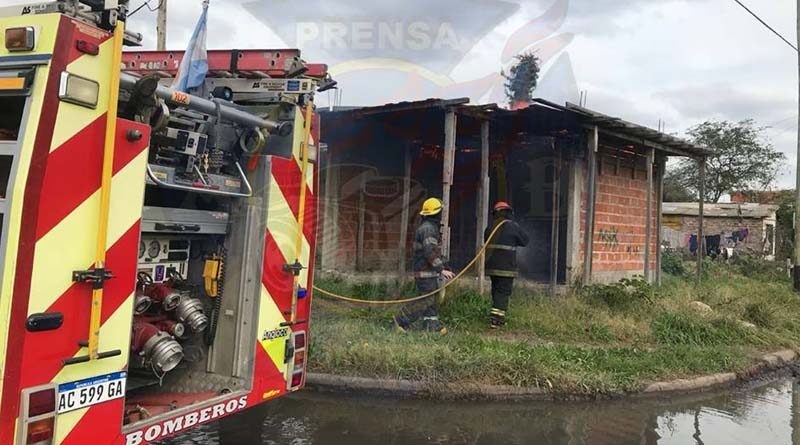 20180713 brown3 Incendio en una vivienda de Burzaco