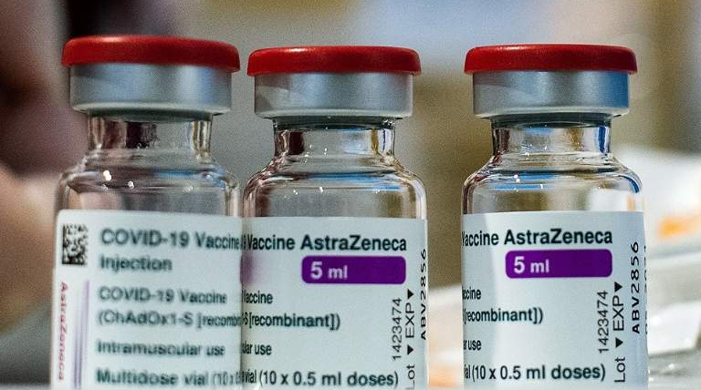 202100516 AstraZeneca Vacunación Argentina