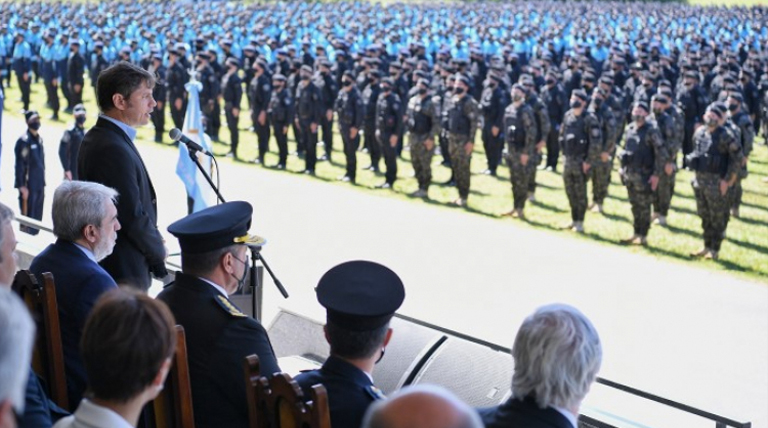 20211018 Kicillof cadetes egresados de la Policía de la Provincia