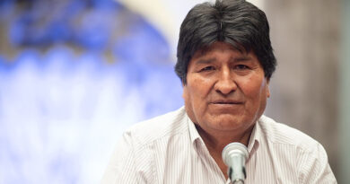 20211027 Evo Morales Okupas