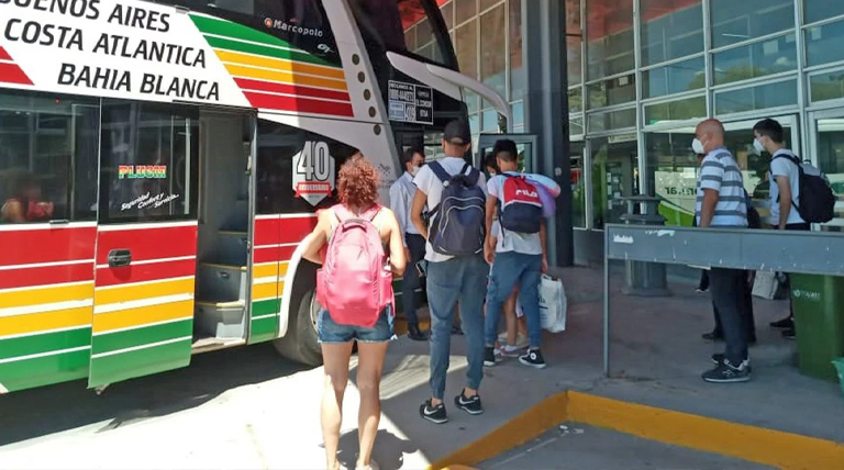 20211123 Bus micro 200.000 argentinos