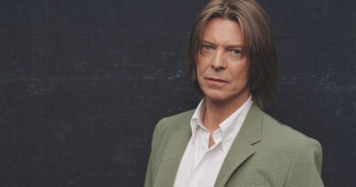 20220110 David Bowie Muestra en la escuela de educación estética de Brown