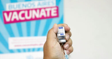 20220124 Vacunate PBA vacunacion Alejandro Hakim