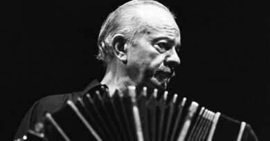 20220311 Astor Piazzolla