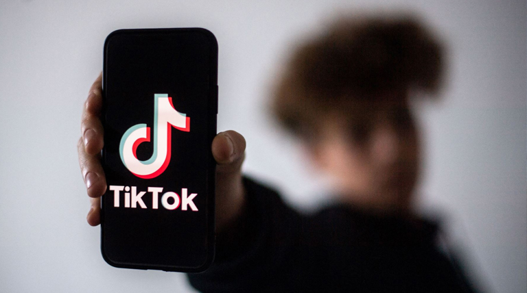 20220314 Tik Tok Tik Tok