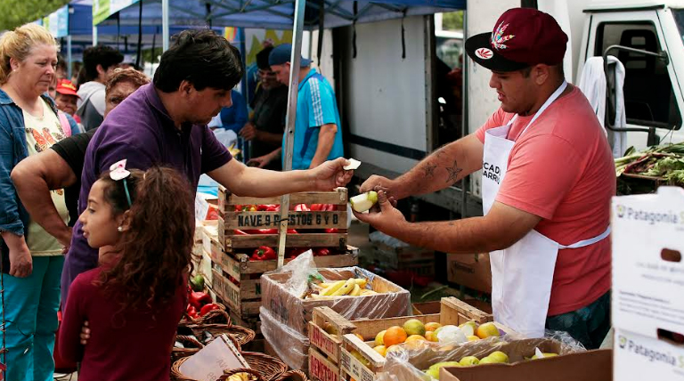 20240904 Brown circulo ahorro mercado en tu barrio feria emprededores