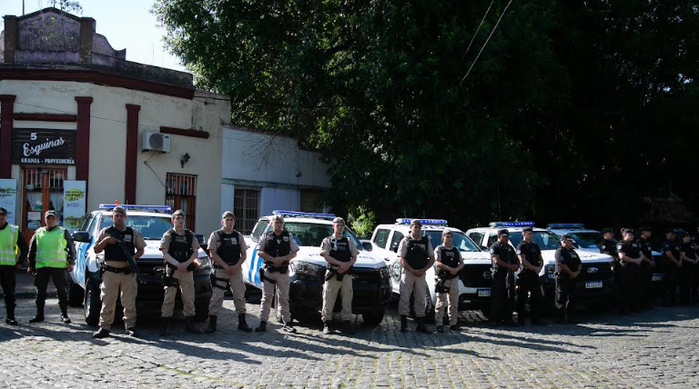 20241119 Brown Gendarmeria Policia Boanaerense Operativo motos seguridad