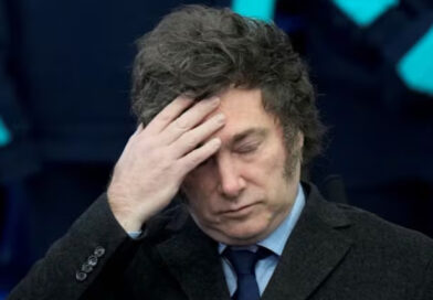 Críticas del Financial Times: la política económica argentina genera recesión y fuga de divisas