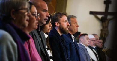 Cascallares y Otermín participaron de una emotiva Misa en memoria del Papa Francisco Cascallares y Otermín participaron de una emotiva Misa en memoria del Papa Francisco