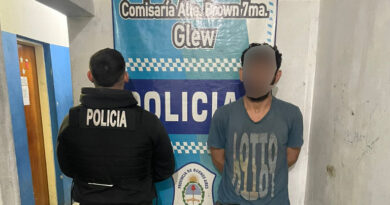 20250428 Brown detenidos Comisaria Almirante Brown 7ma Glew