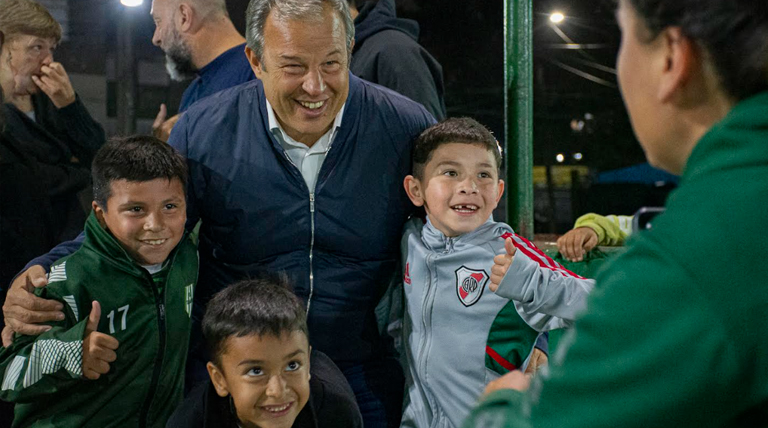 Cascallares visitó el club "El Taladro" de Don Orione que crece sumando obras 1 20250510 Brown El Taladro Don Orione
