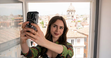 20250510 Emily en Paris