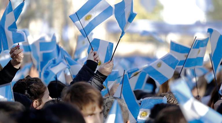 Alte Brown llevará adelante un emotivo acto en Calzada por el 215° Aniversario de la Revolución de Mayo 1 20250522 Brown Calzada Baderas Argentinas Bandera Argentina Revolución de Mayo