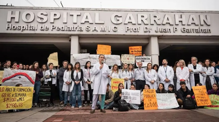 Crisis en el Garrahan: Amenazas de despidos y exigencia de renuncia del consejo 1 Hospital Garrahan.
