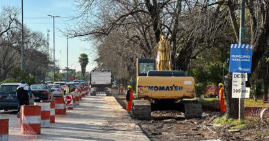 Ensanchan y renuevan un importante tramo de la avenida Hipólito Yrigoyen entre Longchamps y Glew Ensanchan y renuevan un importante tramo de la avenida Hipólito Yrigoyen entre Longchamps y Glew