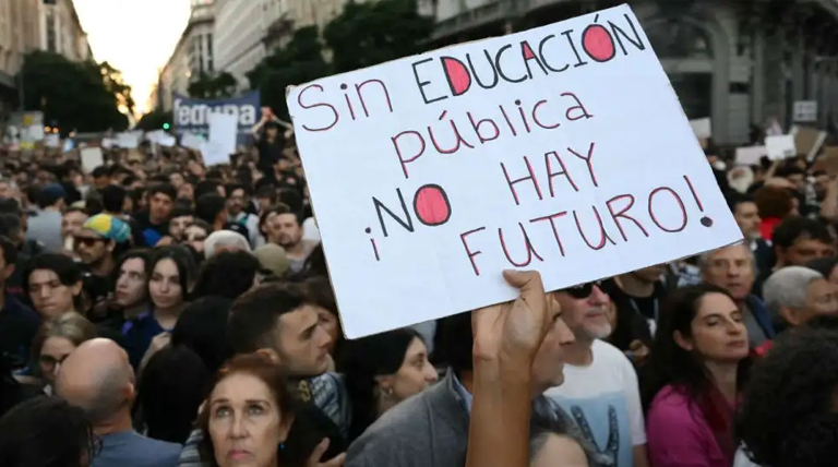 Recorte histórico: El Gobierno reducirá la inversión en educación hasta un 57% 1 Recorte histórico