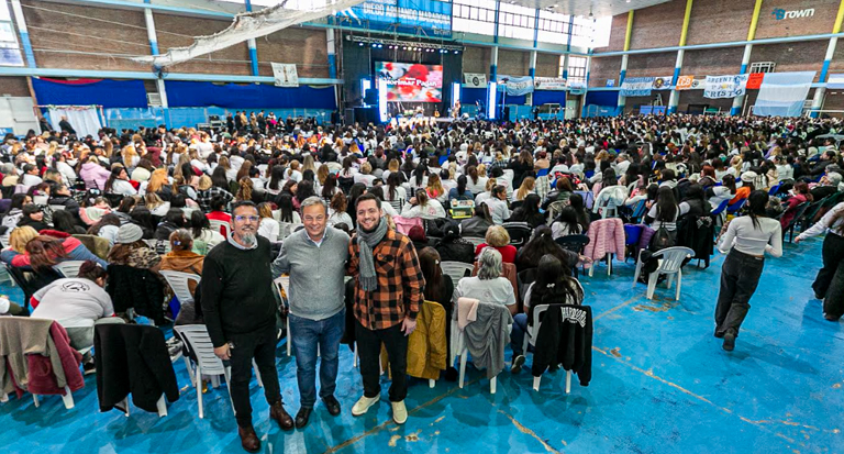 Cascallares participó de un Encuentro Nacional de Mujeres realizado en Alte Brown 1 Encuentro Nacional de Mujeres