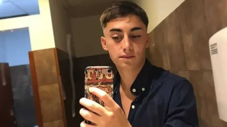 Piden la detención del hijo de un diputado libertario por la brutal golpiza en patota a un joven a la salida de un boliche 1 Ansaloni