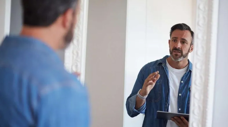 El poder del autodiálogo: ¿Qué revela la psicología sobre hablar solo en voz alta? 1 autodiálogo