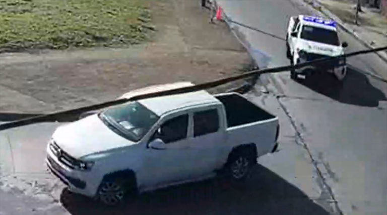 Gracias a las cámaras del Municipio, capturaron en Claypole una camioneta con pedido de secuestro 1 20260724 z Brown recuperan Claypole