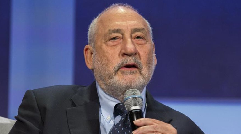 Stiglitz advierte: Argentina, al borde de una nueva crisis económica por el rumbo de Milei 1 Stiglitz