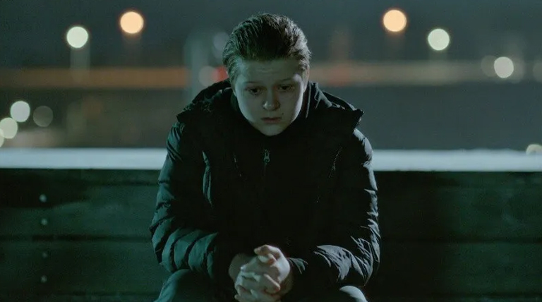 “En tus manos”: la miniserie de Netflix que impacta con su crudo retrato de la adolescencia 1 En tus Manos