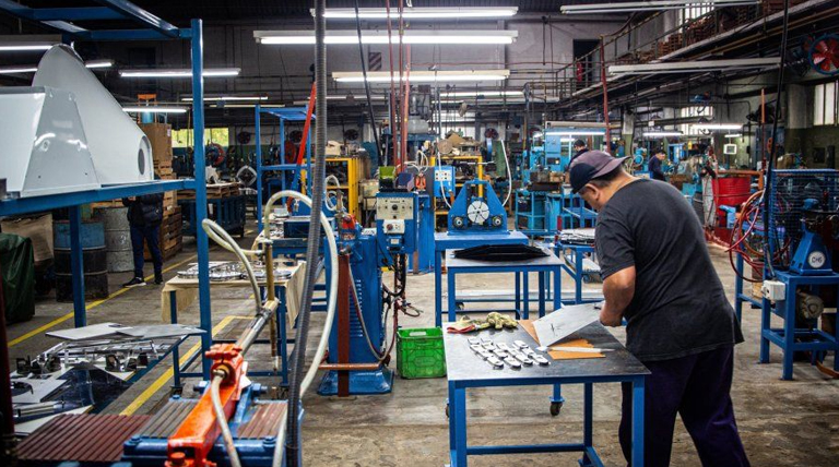 Fuerte caída económica en julio: El segundo peor dato en 16 meses 1 20250827 caida economica caída económica