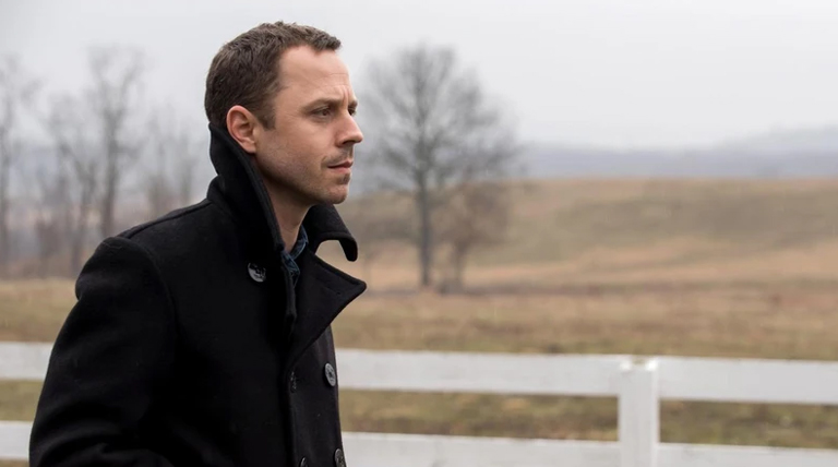 'Sneaky Pete': La serie policial de Netflix que combina suspenso, ingenio y humor 1 Sneaky Pete