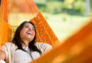 10 hábitos para ser más feliz, según un experto de Harvard