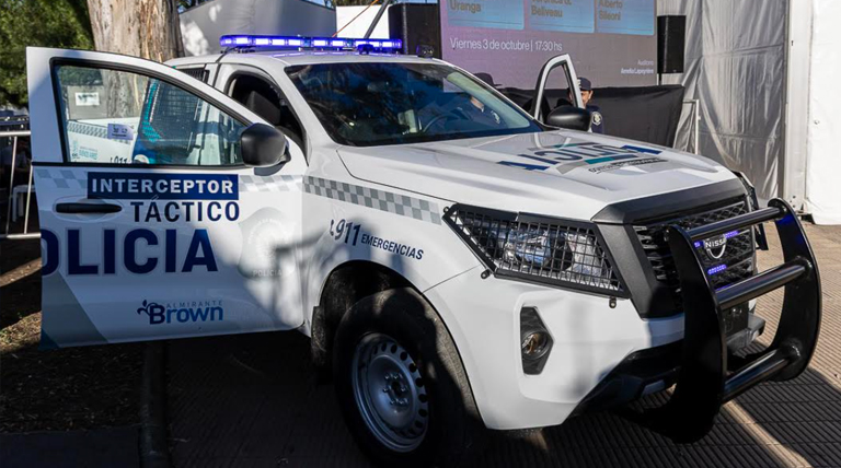 20251002 Brown moviles policiales equipados Cascallares 1 cámaras lectoras de patentes
