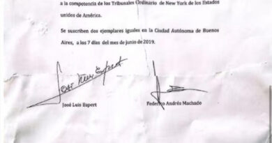Caso Espert-Machado: hallan en la casa del empresario copia de un contrato por US$1 millón 2 20251009 Espert contrato Machado
