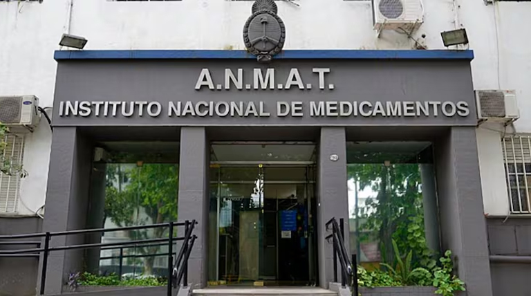 ANMAT prohíbe el consumo de diclofenac inyectable de un lote por detectar partículas peligrosas para la salud 1 20251016 ANMAT DICLOFENAC DRAWER