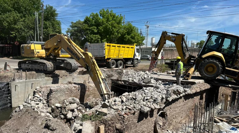 Se reactivó en Alte Brown la histórica obra hidráulica de Burzaco sur que beneficia a más de 100 mil vecinos 1 20251022 Brown Burzaco Hidraulica obra hidráulica de Burzaco