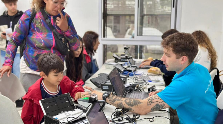 Más de 2 mil vecinos realizaron trámites del DNI durante los operativos en los barrios de Alte Brown 1 20251025 Brown Operativo DNI 1 Operativo DNI Almirante Brown