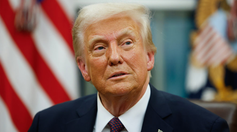 20251028 Trump Tos convulsa