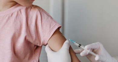 20251028 Vacunacion Carla Vizzotti