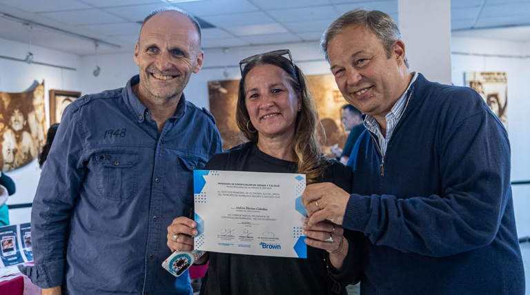 Cascallares presentó la marca “Hecho en Brown” y entregó reconocimientos a emprendedores 2 20251028 bROWN cASCALLARES 1 Hecho en Brown