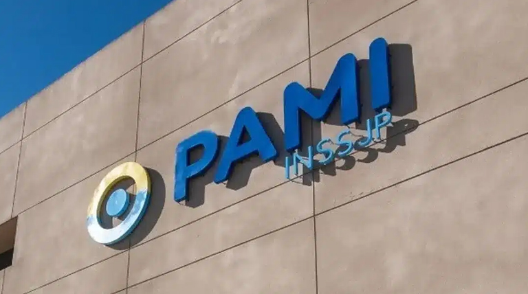 Escándalo de corrupción en PAMI: denuncian sobreprecios de hasta diez veces en la compra de lentes para cataratas 1 Pami