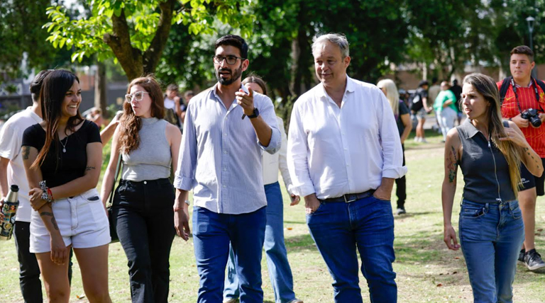 Cascallares compartió una jornada con jóvenes del programa "Envión" y les entregó insumos 2 20251124 Brown envion Cascallares1 programa Envión