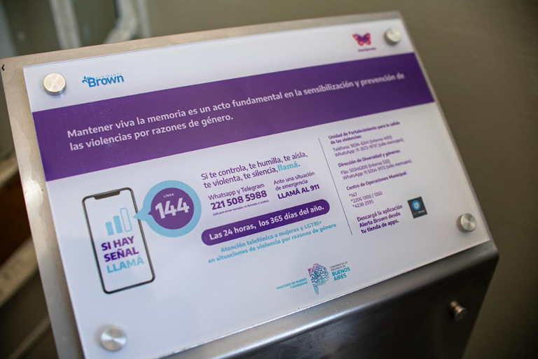 Emotivo homenaje en el Día de la Eliminación de la Violencia contra la Mujer 3 20251126 Brown Dia Elminianacion de la Violencia Contra la Mujer 2 Día de la Eliminación de la Violencia contra la Mujer