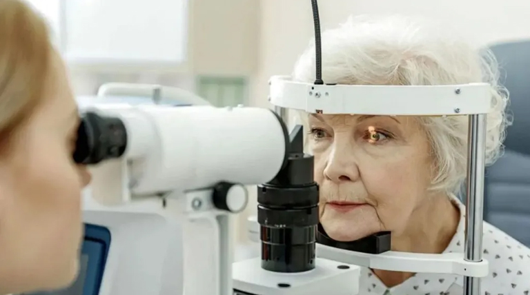 20251128 PAMI oftalmologIa jubilados PAMI