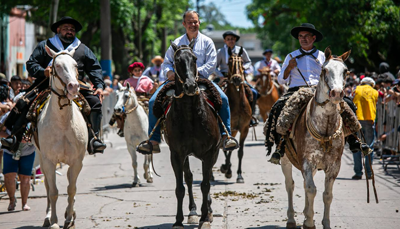 Fin de semana criollo en Alte Brown: noche folklórica y desfile gaucho por el Día de la Tradición 2 20261107 Brown tradicion Cascallares Día de la Tradición