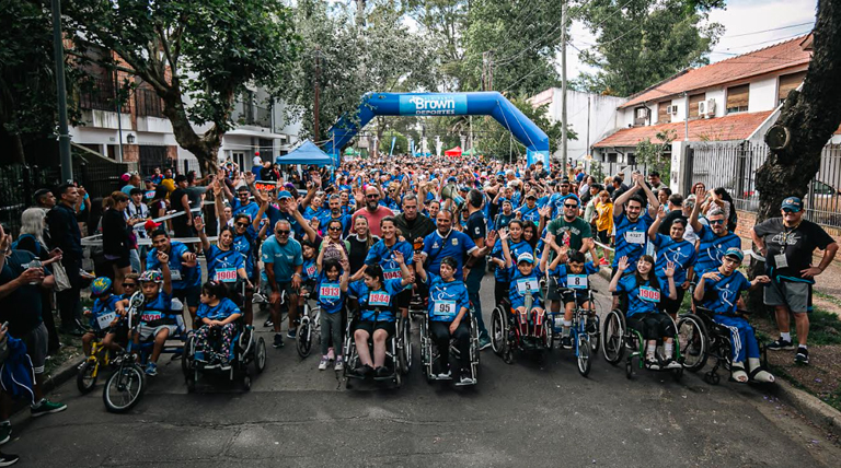 20251208 brown carrera x todos 1 Carrera X Todos