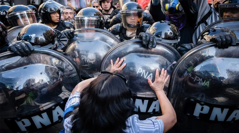 Amnistía Internacional advierte sobre el grave deterioro de los derechos humanos en Argentina 4 derechos humanos en Argentina