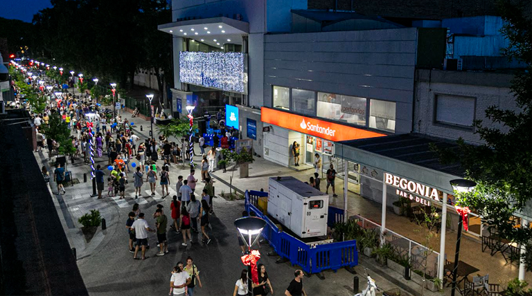 20251212 Brown Navidad Adrogue peatonal Fiestas navideña