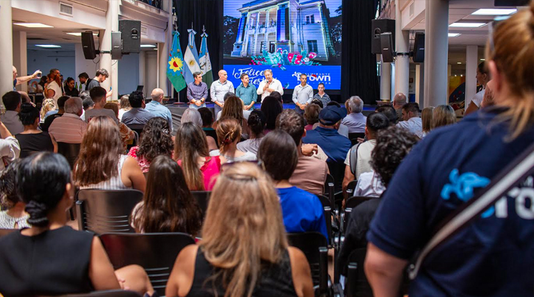 20251226 Brown trabajadores municipo 1 Municipio de Alte Brown