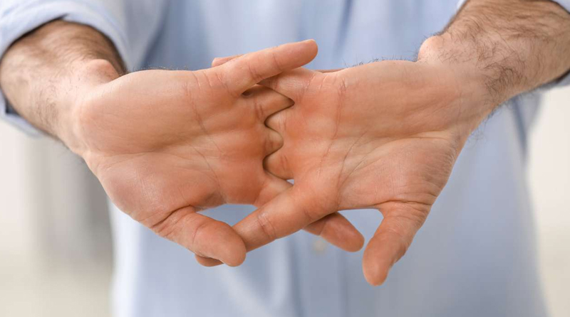 Crujidos articulares: especialistas de Harvard explican por qué suenan los huesos