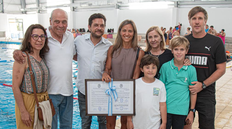 20260107 Brown Fabiani Eichel natatorio 1 nadadora Natario de Calzada